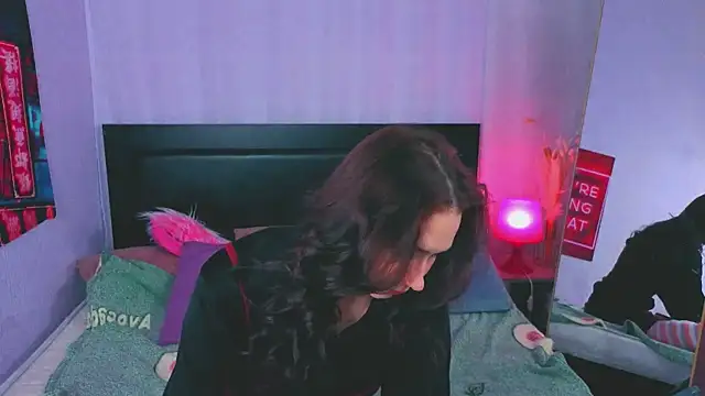 ArmiEri online show from February 19, 2026, 1:02 am