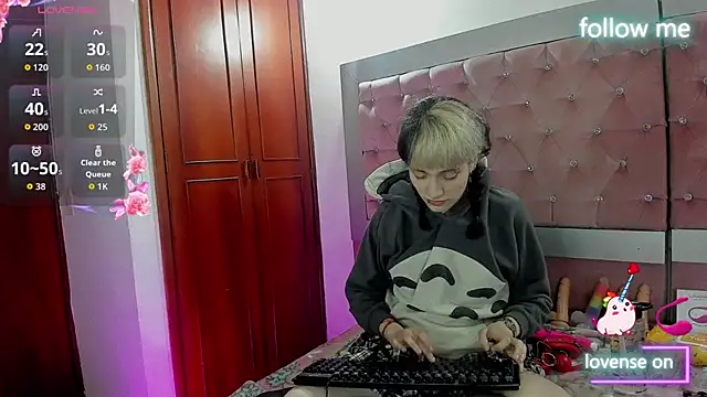 neeko princes online show from January 14, 2026, 12:20 pm