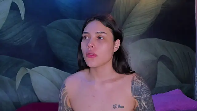 Snapshot of sweett_dirty chatting on November 4, 2025, 1:48 pm sweett dirty online show from November 4, 2025, 1:48 pm