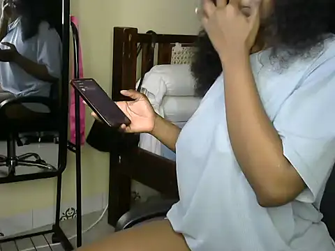 Snapshot of Tonya01_Angels_ chatting on June 30, 2026, 6:57 am Tonya01 Angels online show from June 30, 2026, 6:57 am