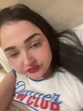 Snapshot of chunliklk chatting on February 8, 2025, 11:55 pm chunliklk online show from February 8, 2025, 11:55 pm