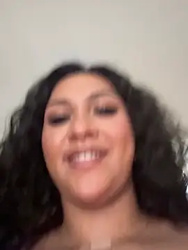 Lickplayofficial online show from April 11, 2026, 7:39 pm