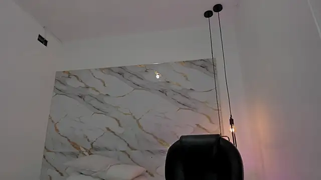 pretty ariiel online show from February 13, 2026, 6:35 am