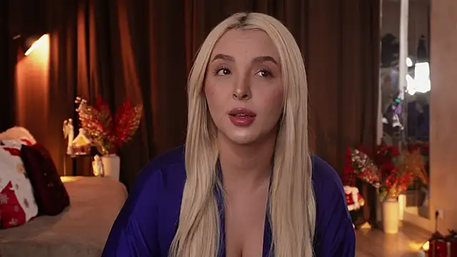 VictoriaMorrone online show from December 20, 2025, 11:40 pm