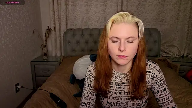 rocky foxy online show from October 30, 2025, 10:28 pm