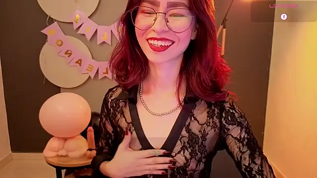 Snapshot of rosse_98_ chatting on November 19, 2025, 12:27 pm rosse 98 online show from November 19, 2025, 12:27 pm