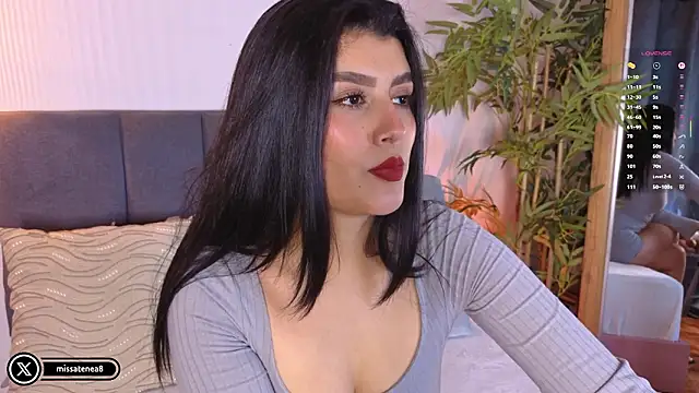 missatenea online show from January 19, 2026, 2:43 pm