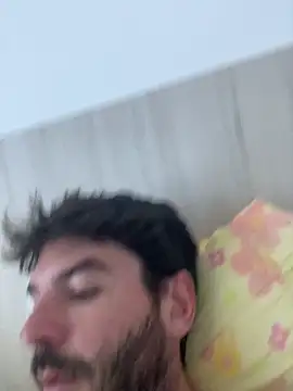 bruno106969 online show from April 23, 2026, 7:37 pm