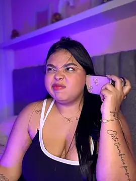 Emily cooper20 online show from March 26, 2026, 2:43 am