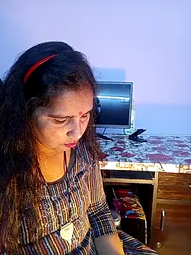 reemacouple007 online show from February 10, 2026, 8:35 am