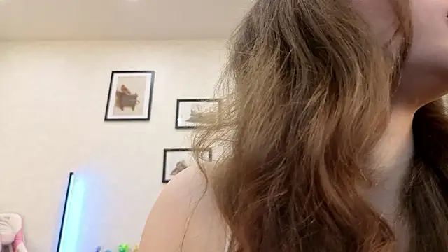 Snapshot of dolly_ll chatting on October 26, 2025, 7:20 am dolly ll online show from October 26, 2025, 7:20 am