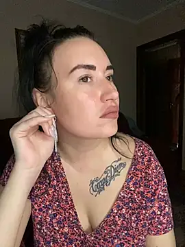 Roxana Bell online show from April 19, 2026, 12:17 pm