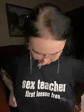 Roxana Bell online show from April 15, 2026, 5:39 pm