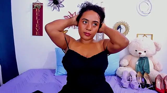 Snapshot of paolitakens chatting on April 4, 2026, 11:44 pm paolitakens online show from April 4, 2026, 11:44 pm