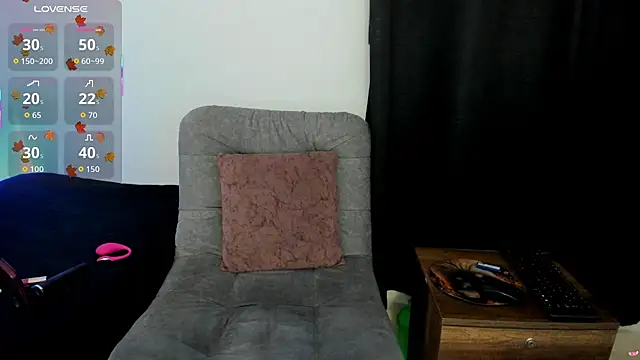 liily moore online show from May 26, 2026, 4:32 am