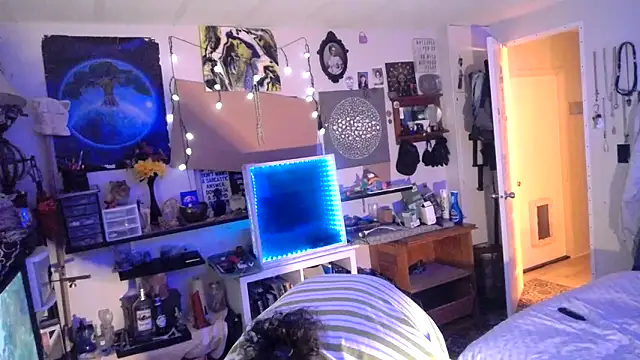 BobbyQ29 online show from March 30, 2026, 4:58 am