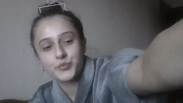 Snapshot of Caramel_bunny chatting on March 10, 2025, 1:21 pm Caramel bunny online show from March 10, 2025, 1:21 pm