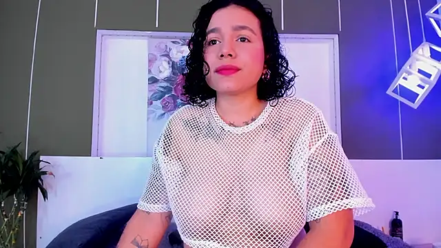 Snapshot of Alexxxholy chatting on February 24, 2025, 1:42 pm Alexxxholy online show from February 24, 2025, 1:42 pm