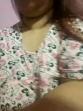 Ravina patil1 online show from April 12, 2026, 6:44 pm