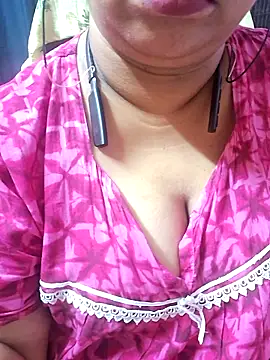 Snapshot of Ravina_patil1 chatting on September 18, 2025, 9:51 pm Ravina patil1 online show from September 18, 2025, 9:51 pm