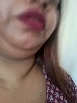 Ravina patil1 online show from May 10, 2026, 5:44 am