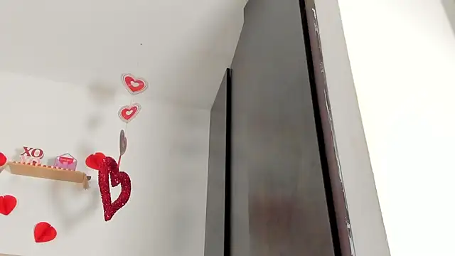 Avaline Blancx online show from February 16, 2025, 1:36 am