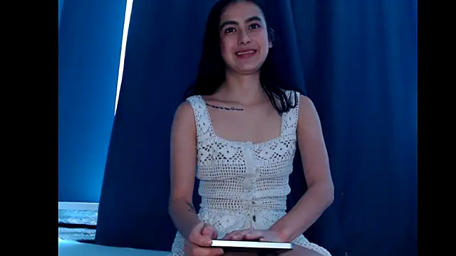 ValeryBaker  online show from September 14, 2025, 10:59 am