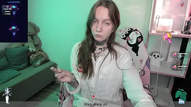 Mary Xextra online show from November 12, 2025, 1:21 am