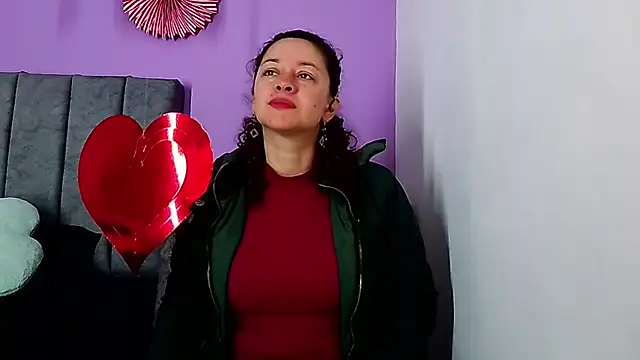 Snapshot of ArtesanaMK chatting on February 16, 2025, 11:16 am ArtesanaMK online show from February 16, 2025, 11:16 am