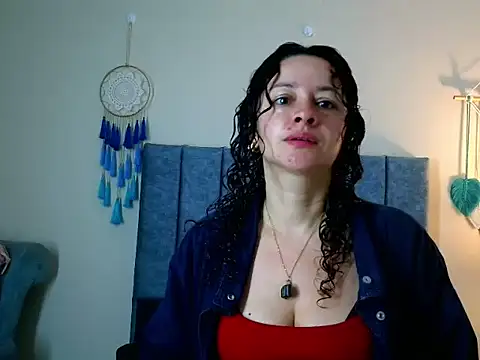 Snapshot of ArtesanaMK chatting on October 16, 2025, 11:18 am ArtesanaMK online show from October 16, 2025, 11:18 am