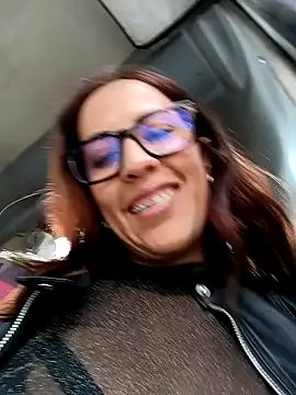 Snapshot of Lena-32 chatting on February 13, 2025, 6:26 pm Lena-32 online show from February 13, 2025, 6:26 pm