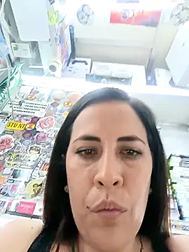 Snapshot of Lena-32 chatting on December 18, 2025, 7:50 pm Lena-32 online show from December 18, 2025, 7:50 pm