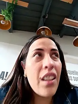 Snapshot of Lena-32 chatting on January 8, 2026, 10:16 pm Lena-32 online show from January 8, 2026, 10:16 pm