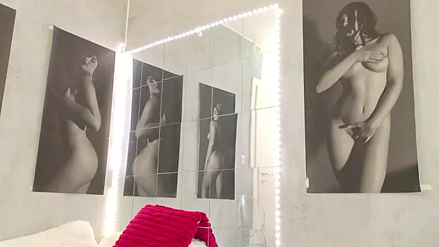 celia chanel online show from February 16, 2026, 6:12 am