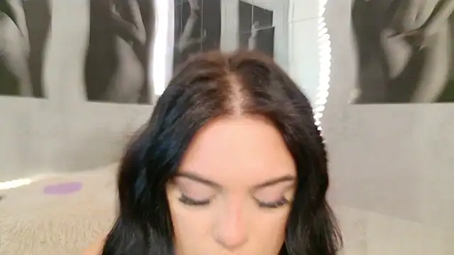 Snapshot of celia_chanel chatting on October 23, 2025, 4:44 am celia chanel online show from October 23, 2025, 4:44 am