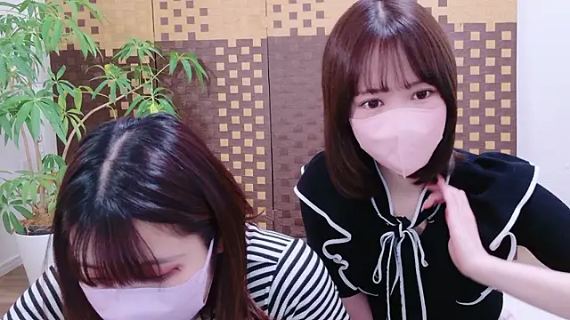 Megu Melon online show from May 23, 2026, 5:17 am