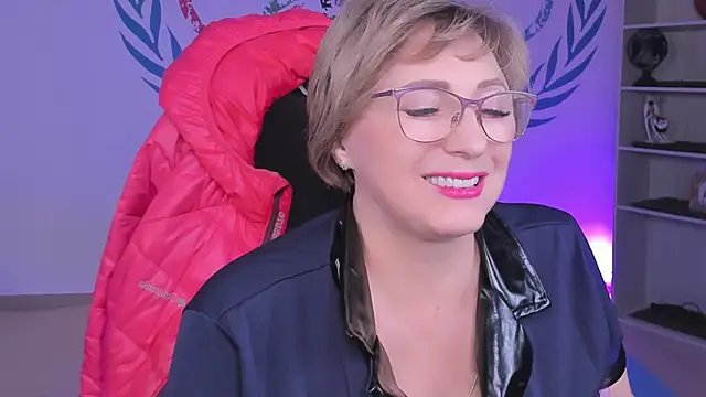 sugar vivien online show from September 25, 2025, 6:58 pm