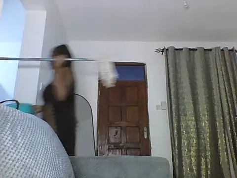 Cute princcess online show from March 18, 2026, 7:04 pm