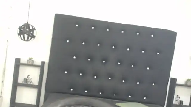 Mels  online show from March 21, 2026, 5:39 pm