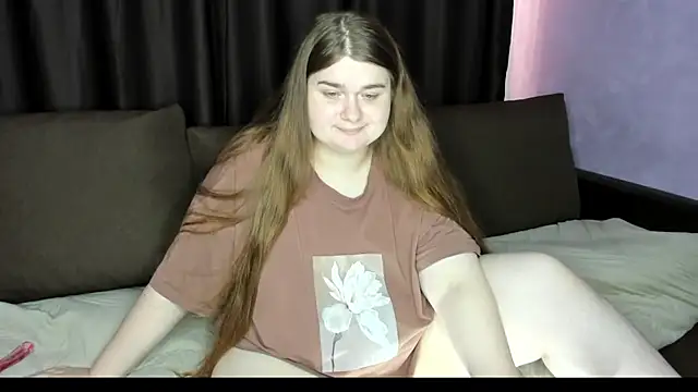 Snapshot of Aushpana chatting on November 14, 2025, 9:57 am Aushpana online show from November 14, 2025, 9:57 am