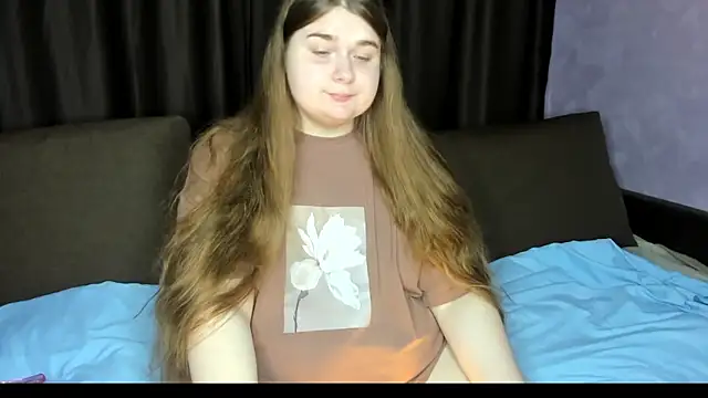 Snapshot of Aushpana chatting on November 3, 2025, 10:30 am Aushpana online show from November 3, 2025, 10:30 am