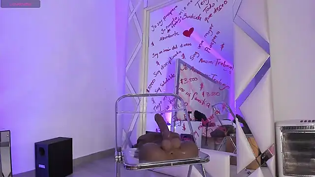 Snapshot of paulina_soto chatting on January 12, 2025, 2:03 am paulina soto online show from January 12, 2025, 2:03 am