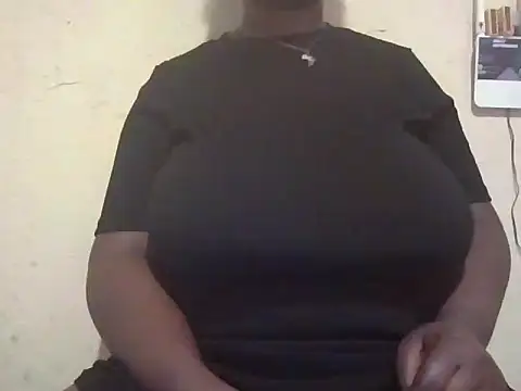 Snapshot of pritty-leila chatting on September 25, 2025, 9:26 am pritty-leila online show from September 25, 2025, 9:26 am