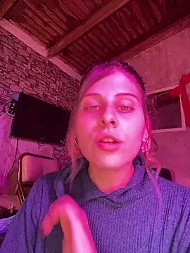 FlorBich online show from June 4, 2026, 3:00 am