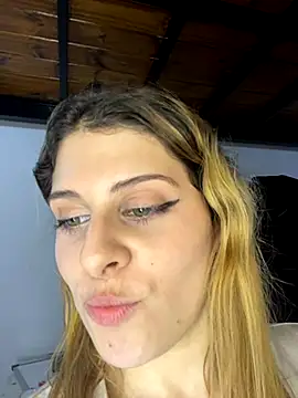 FlorBich online show from September 19, 2025, 10:14 pm