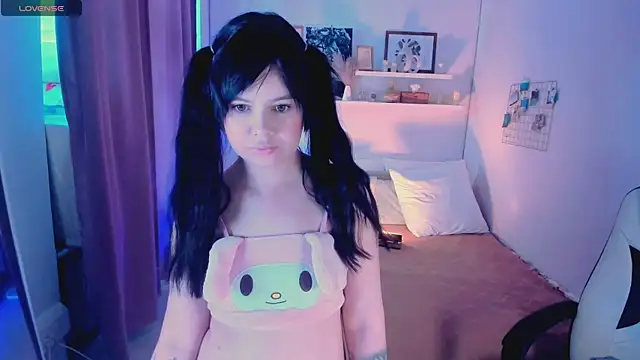 Snapshot of Lil_Amelie chatting on July 9, 2026, 7:53 am Lil Amelie online show from July 9, 2026, 7:53 am