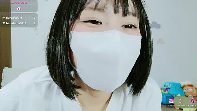 Snapshot of _Iroha_99 chatting on June 18, 2026, 2:55 pm Iroha 99 online show from June 18, 2026, 2:55 pm