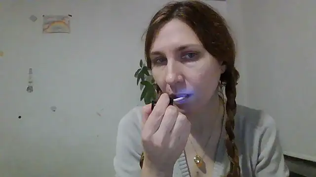 JasmineGlamour online show from November 27, 2025, 7:25 pm