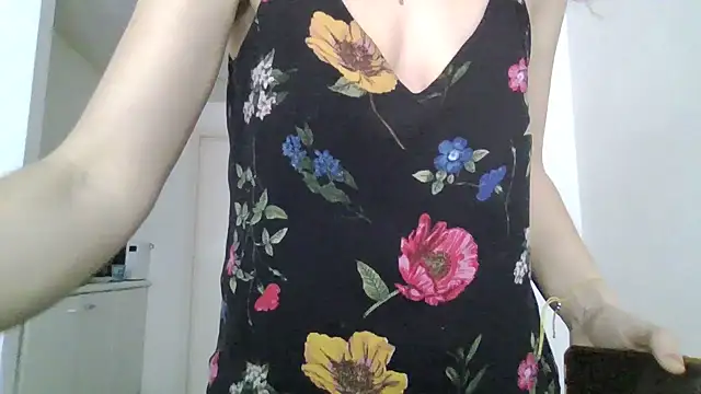 JasmineGlamour online show from March 3, 2026, 11:17 am