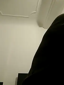 wedge75 online show from October 28, 2025, 5:01 pm